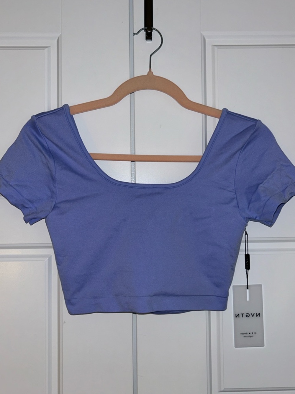 NVGTN Purple Short Scoop Neck Crop Top in Lavender